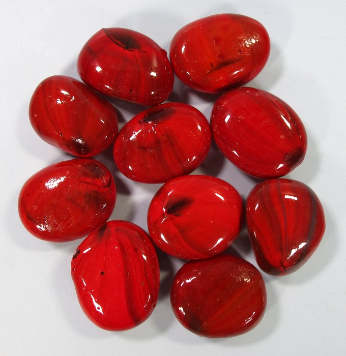 Glas-Nuggets rot (30 x 15 mm) 0,75 kg Dose